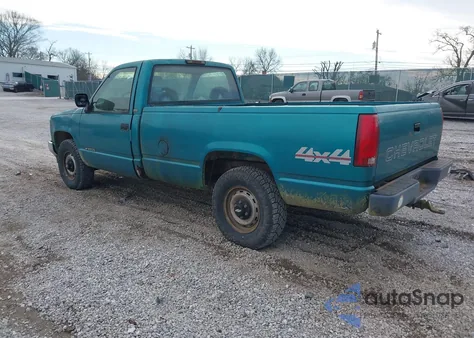 1994 Chevrolet Gmt-400 K2500 из США, поврежденный, VIN 1GCFK24H2RE229599